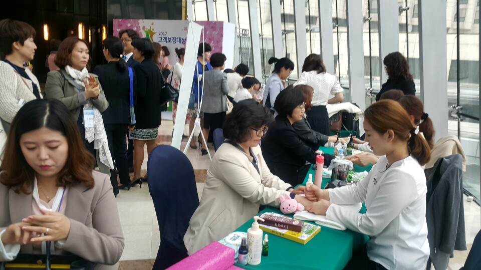 네일아트, 핸드마사지.jpg