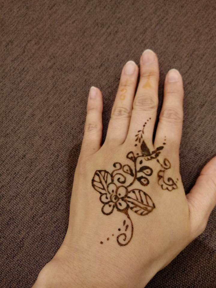 헤나타투 o_1bn5bir4a1342rqd1d4k4n1190nf3.jpg