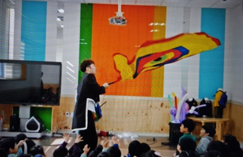 베스트피플(마술&버블 공연)KakaoTalk_20180903_171003374.jpg