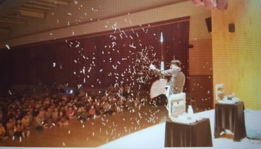 베스트피플(마술&버블 공연)KakaoTalk_20180903_171006523.jpg