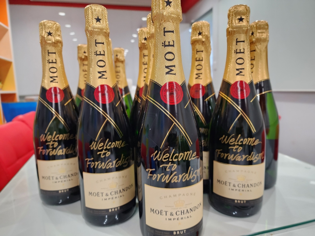 라벨 병 캘리그라피 작업